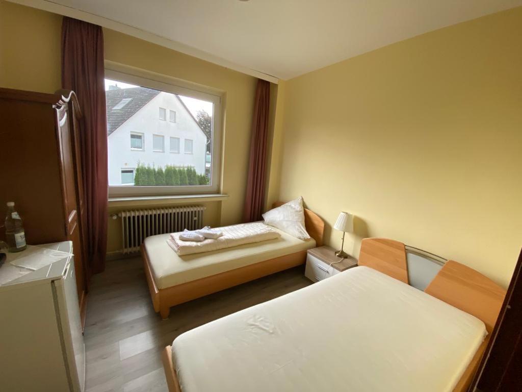 Taverna Hotel Roemerkrug Hannover Buitenkant foto